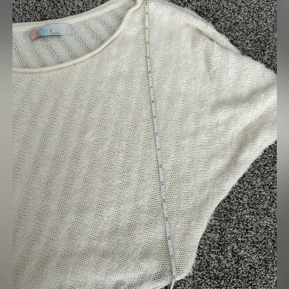 Free People Cream Lightweight Cropped Knit Sweater